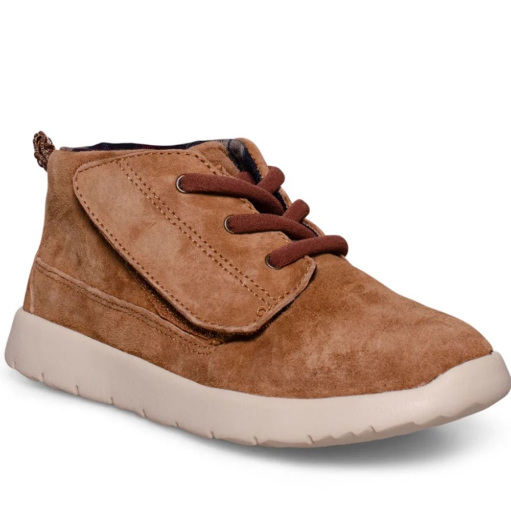 UGG Canoe Chukka Boots